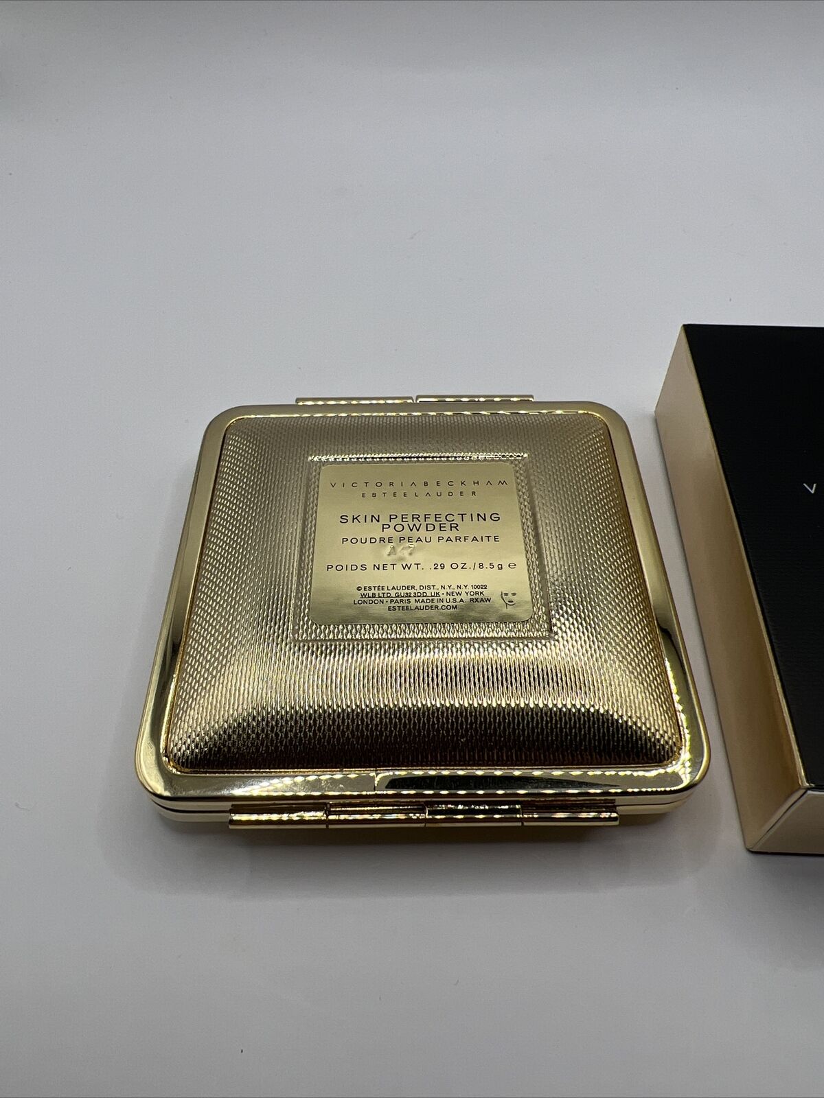 Victoria Beckham Estee Lauder Perfecting Pressed Powder 8.5 g Full Size Ltd Ed.