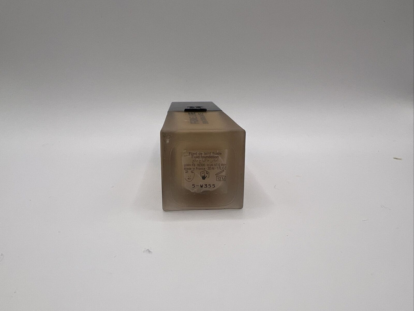 Givenchy Prisme Libre Skin-Caring Matte Foundation ~  5-W355 ~ 1 oz /30 ml