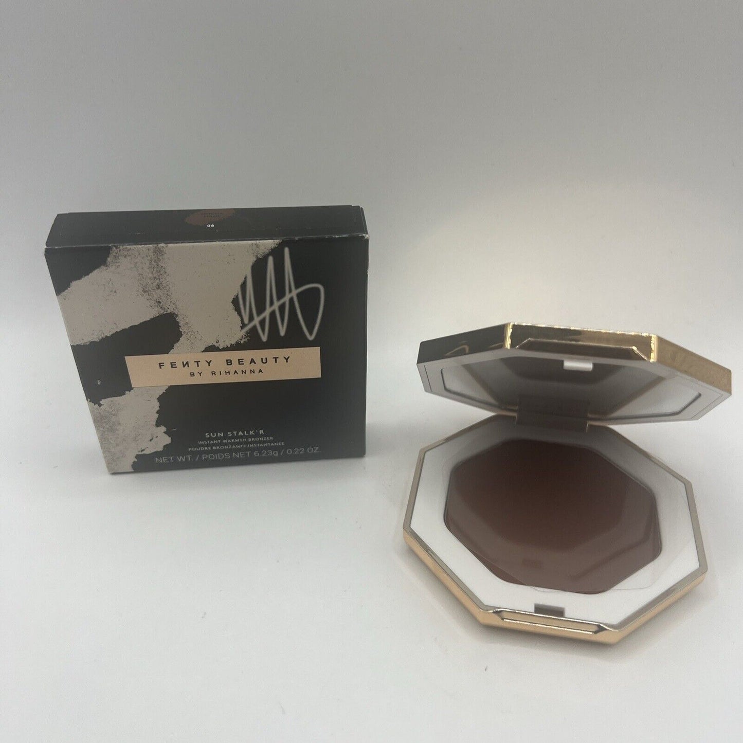 FENTY BEAUTY BY RIHANNA ~ SUN STALK'R INSTANT WARMTH BRONZER ~ # 08 MOCHA MAMI