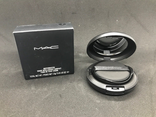 MAC Matchmaster Shade Intelligence Compact Shade 4.0 .45oz New Boxed