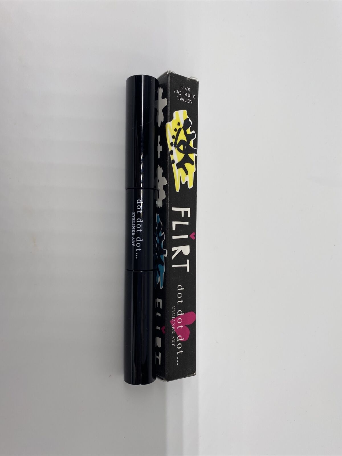 Flirt Dot Dot Dot Eyeliner Art ~ Beauty Mark ~ 0.19 oz / BNIB