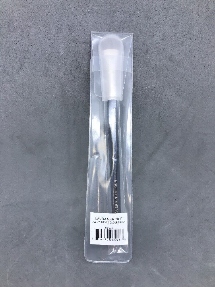 LAURA MERCIER Angled Eye Colour Brush - LONG Handle ($32 Retail) NEW