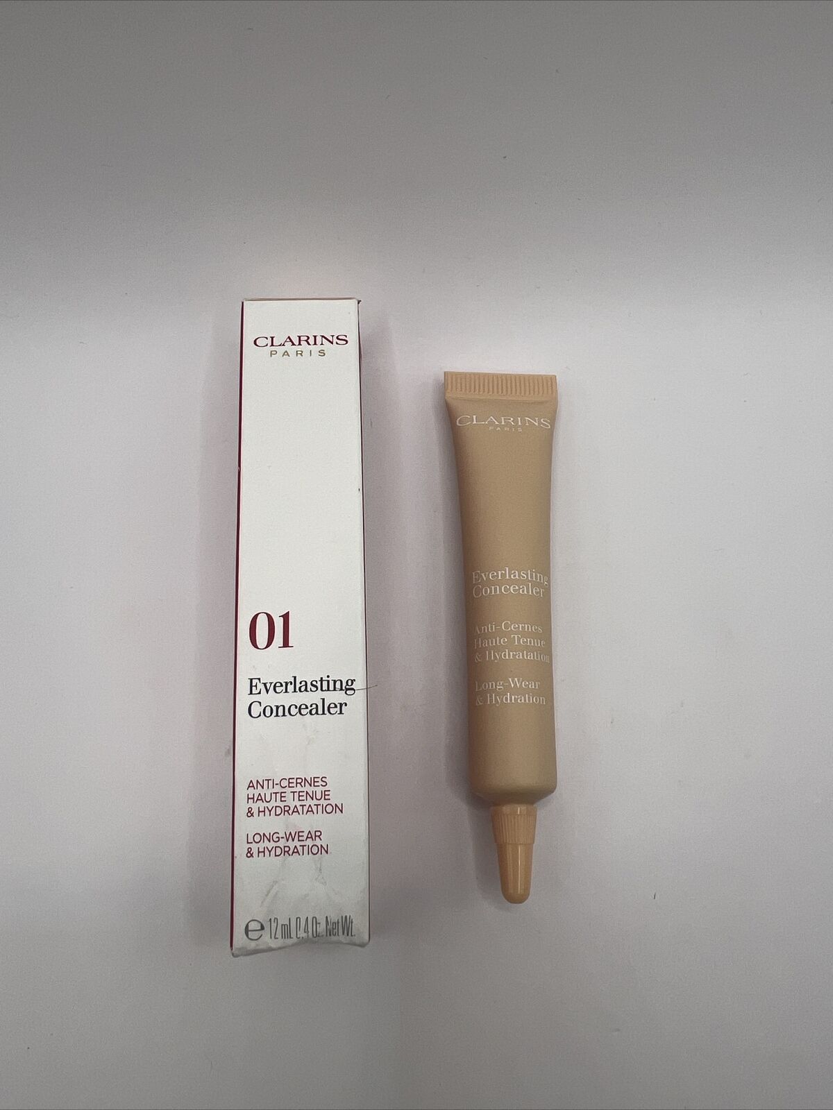 Clarins Everlasting Concealer  01 LIGHT  Long Wear & Hydration 12ml *NEW IN BOX*