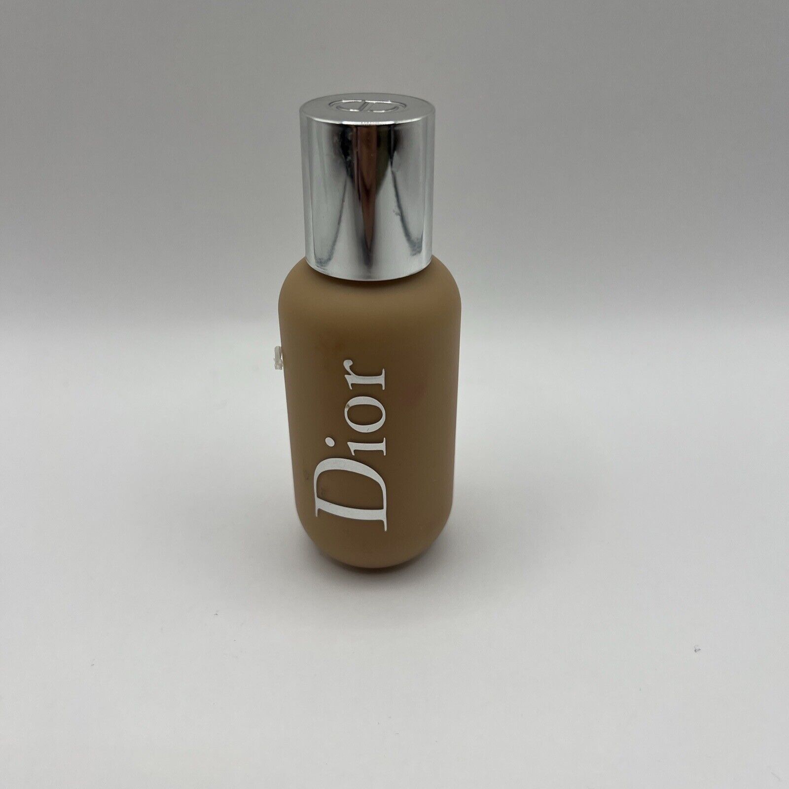 Dior Backstage Face & Body Foundation 2.5 Neutral 1.6oz / 50ml--- NEW