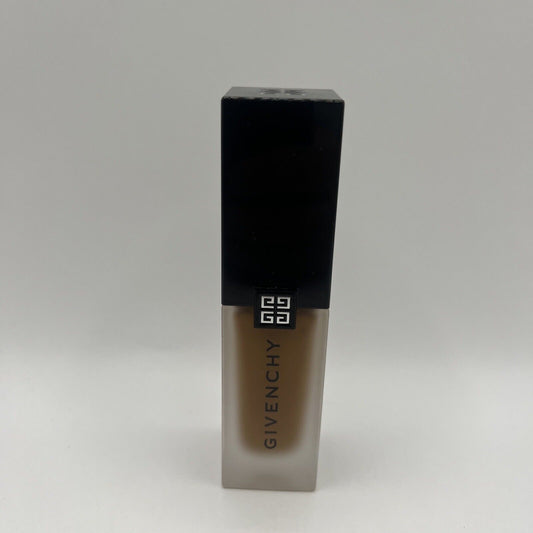 Givenchy Prisme Libre Skin-Caring Matte Foundation ~ 6-W430~ 1 oz /30 ml /NWOB