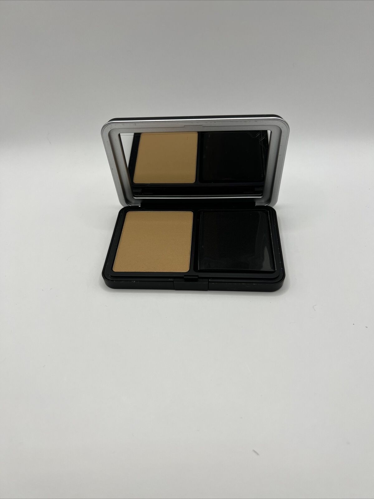 MAKE UP FOREVER Matte Velvet Skin Blurring Powder Foundation Y365~  .38 oz New