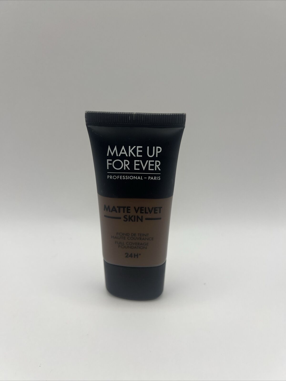 Make Up For Ever - Matte Velvet Skin Full Coverage 24H Foundation - Color  R540