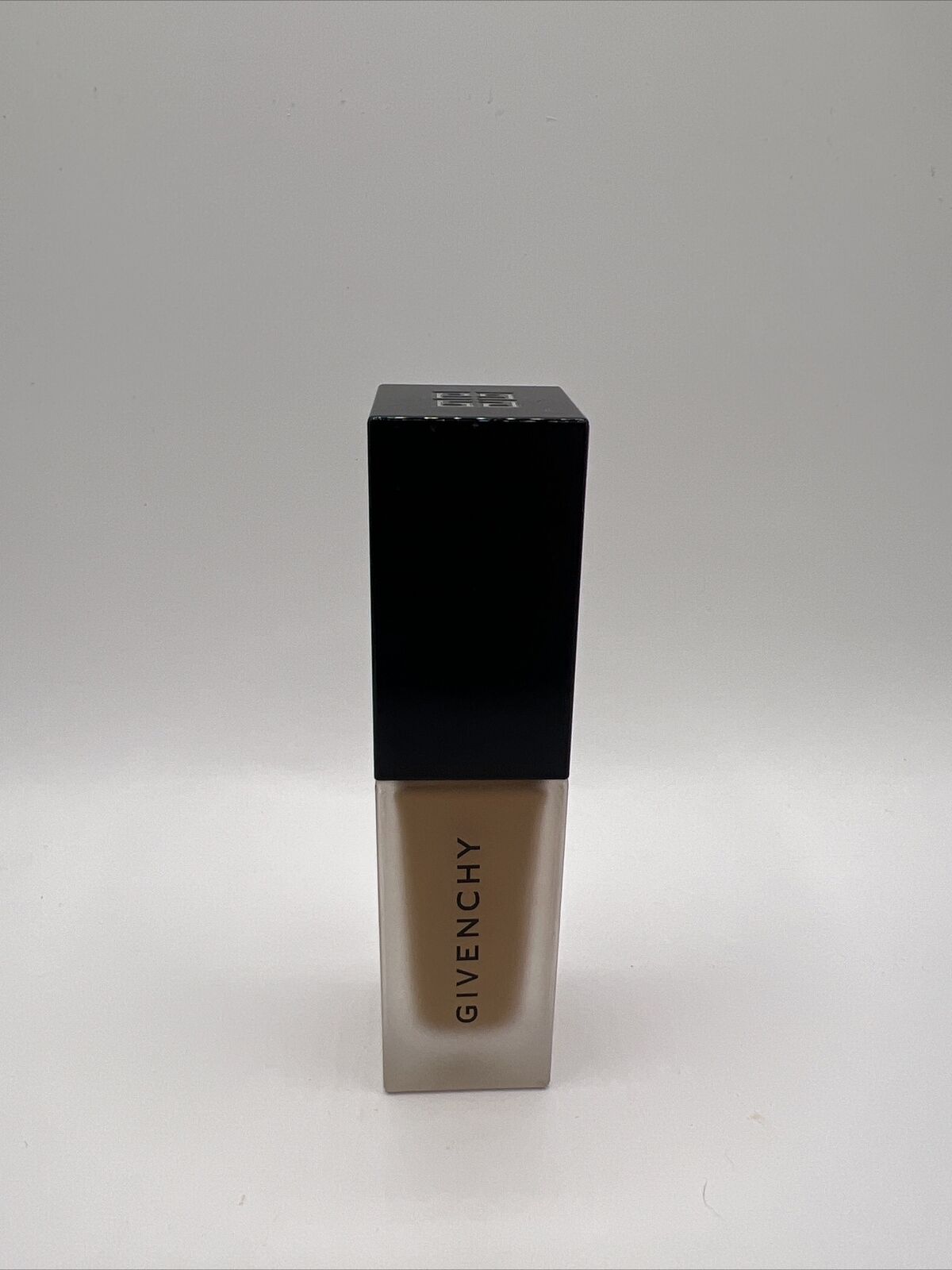 Givenchy Prisme Libre Skin-Caring Matte Foundation ~  5-W355 ~ 1 oz /30 ml