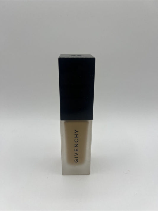 Givenchy Prisme Libre Skin-Caring Matte Foundation ~  4-W307 ~ 1 oz /30 ml