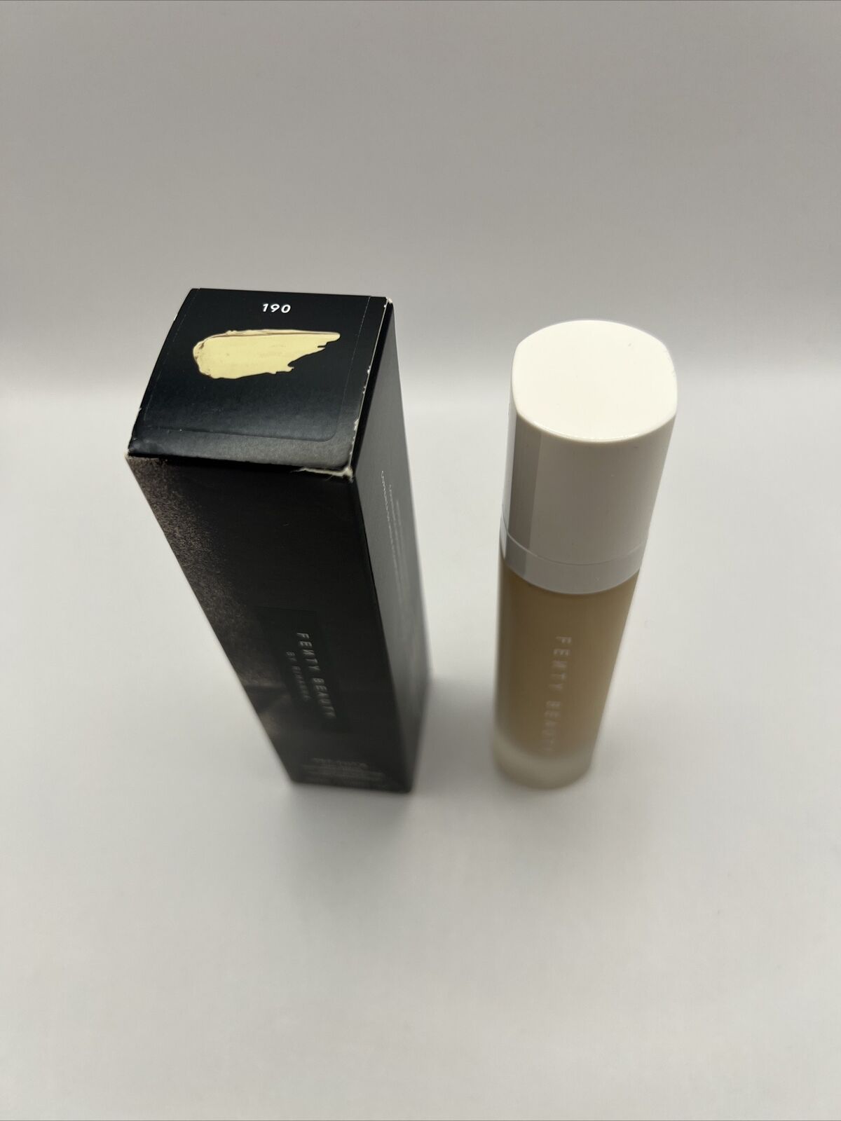 Fenty Beauty By Rihanna Pro Filt'R Soft Matte Longwear Foundation #190 1.08 Oz