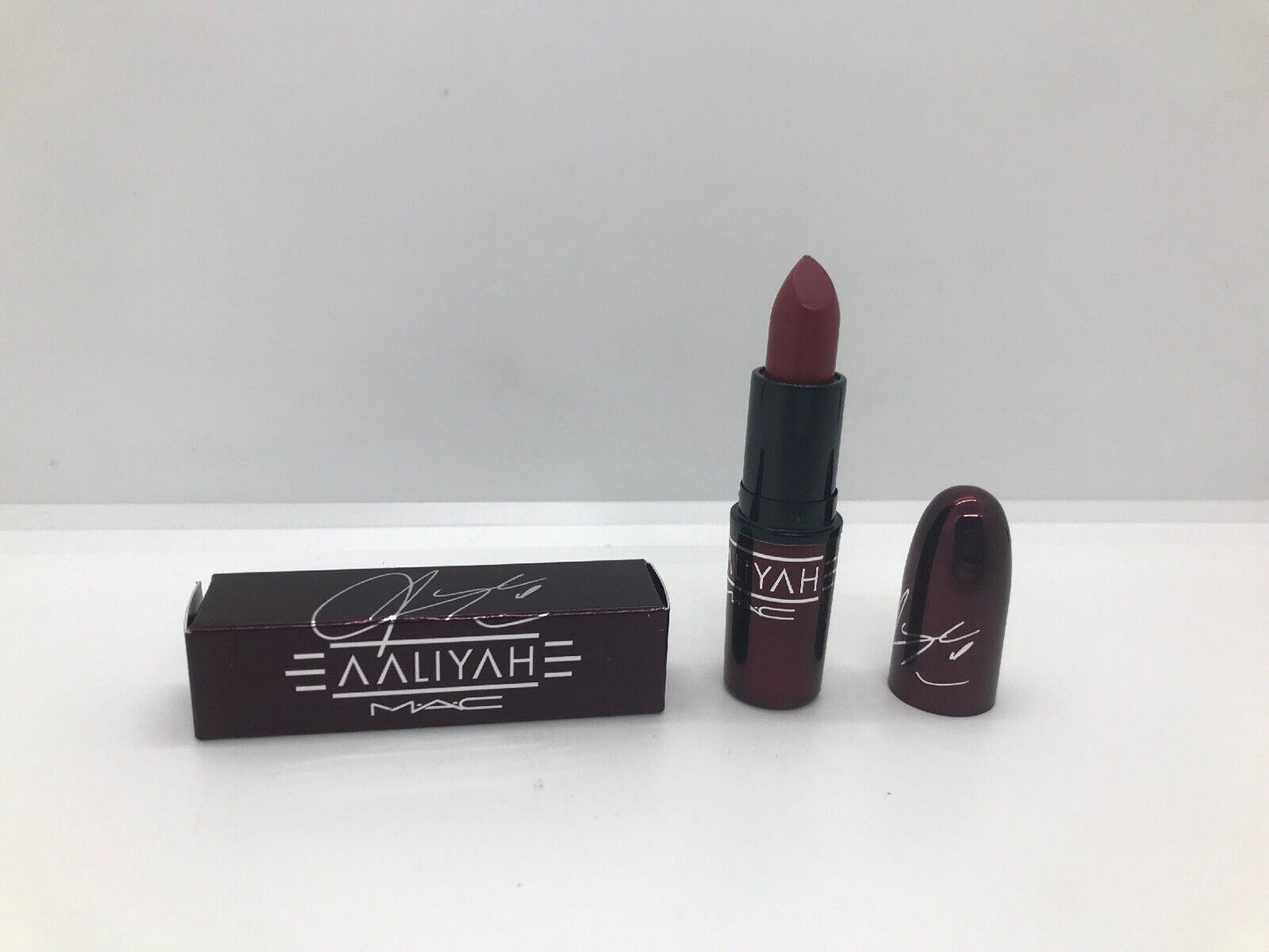 MAC Aaliyah Lipstick " Hot Like" -LIMITED EDITION New In Box