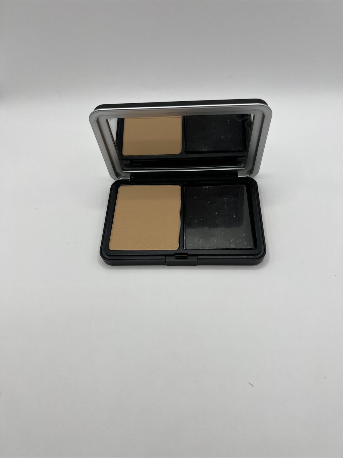 MAKE UP FOREVER Matte Velvet Skin Blurring Powder Foundation Y335~  .38 oz New