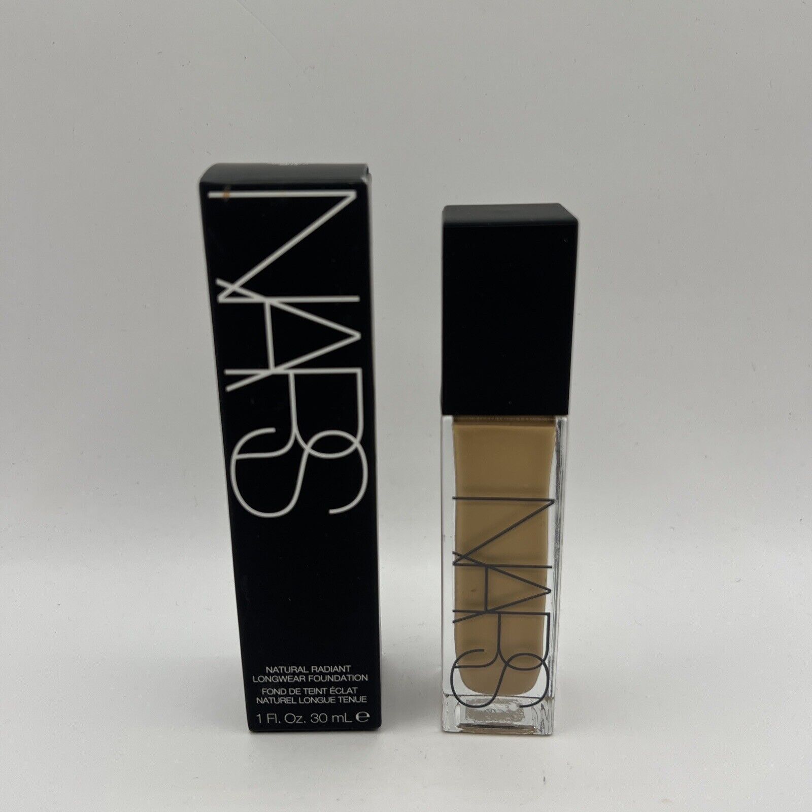 NARS Natural Radiant Longwear Foundation - Vanuatu Medium 3.5 - 1.0 oz Authentic