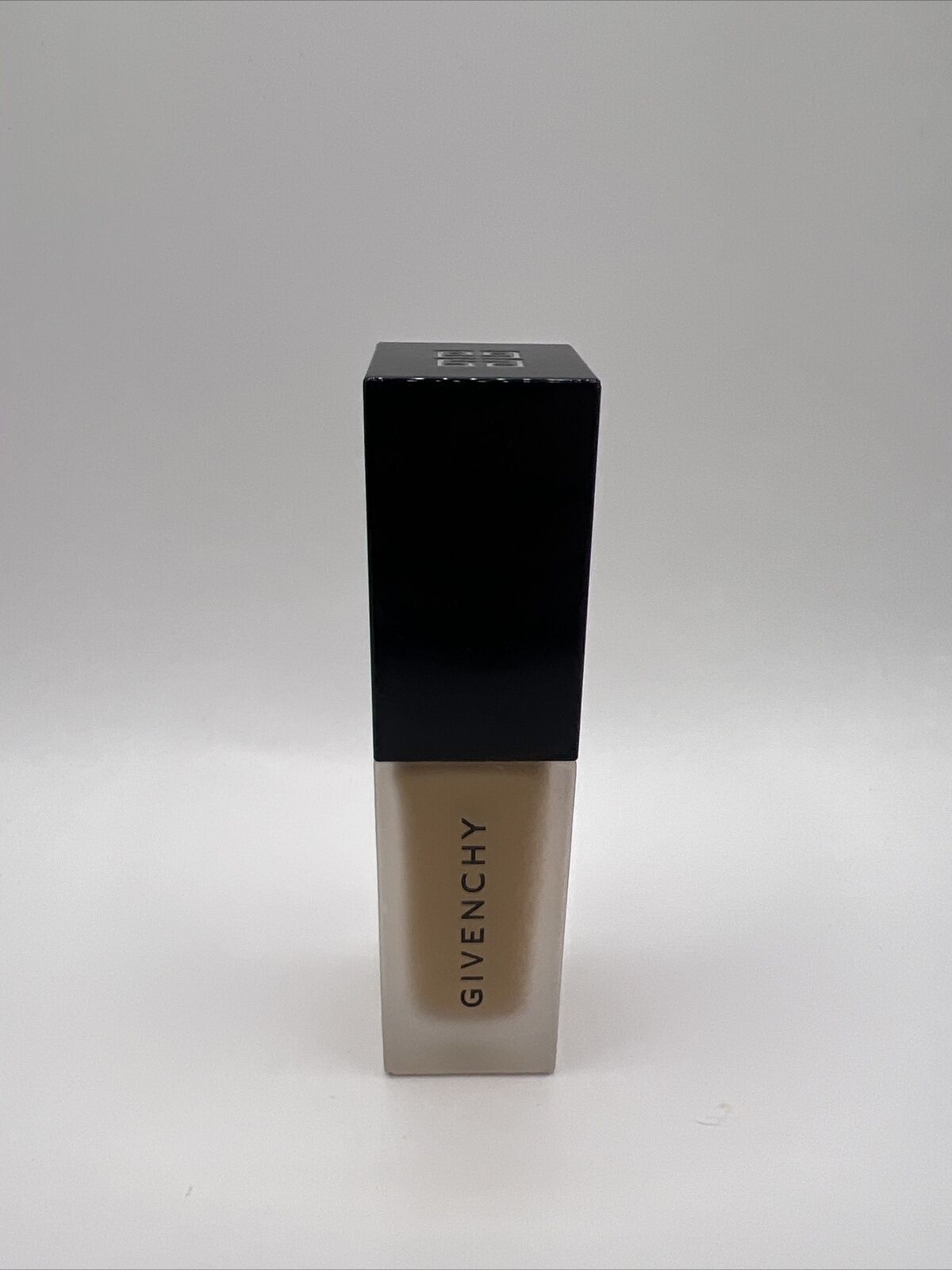 Givenchy Prisme Libre Skin-Caring Matte Foundation ~  5-N335 ~ 1 oz /30 ml /