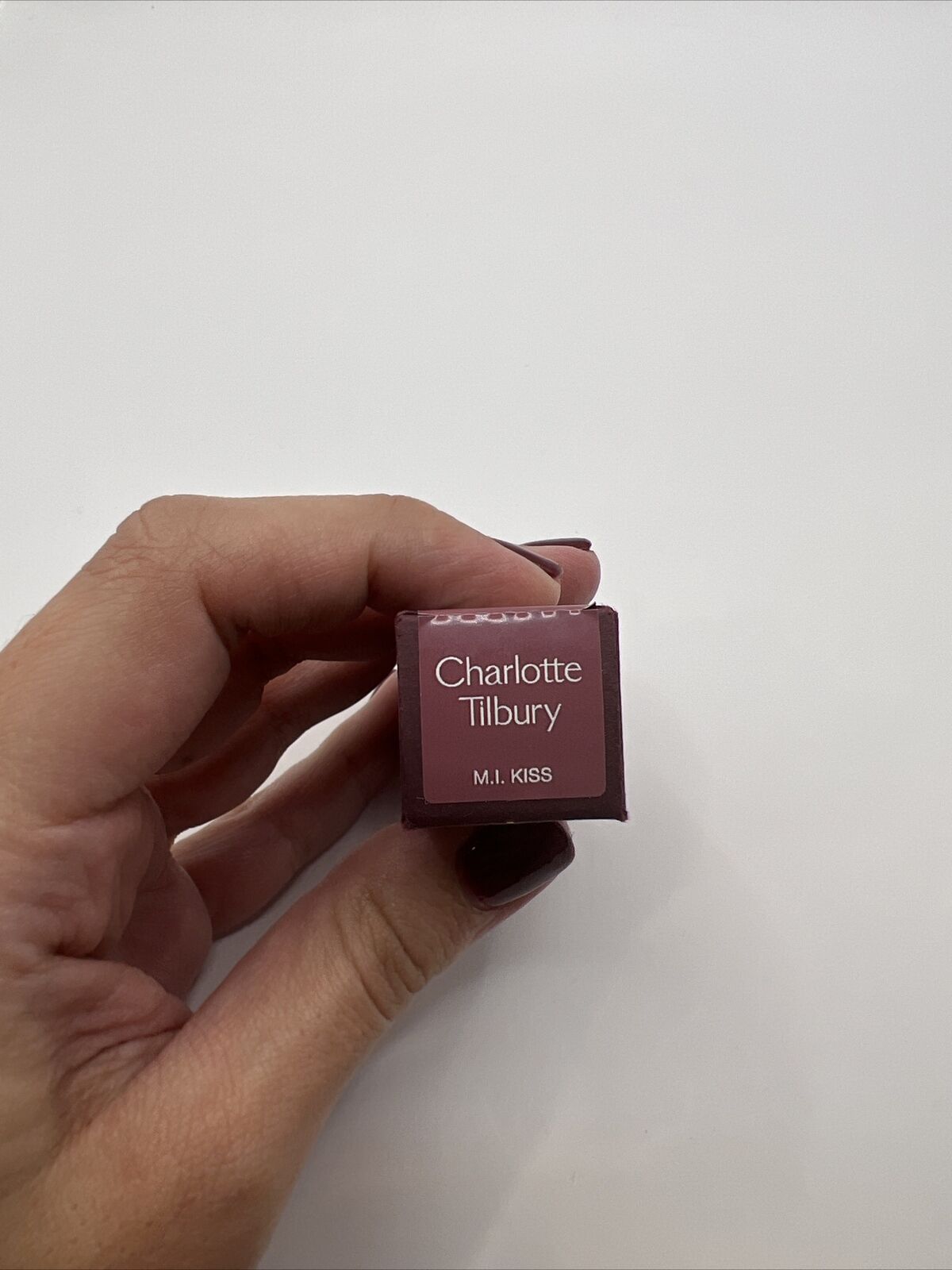 Charlotte Tilbury Matte Revolution Luminous Modern Matte Lipstick M.I. Kiss 0.12