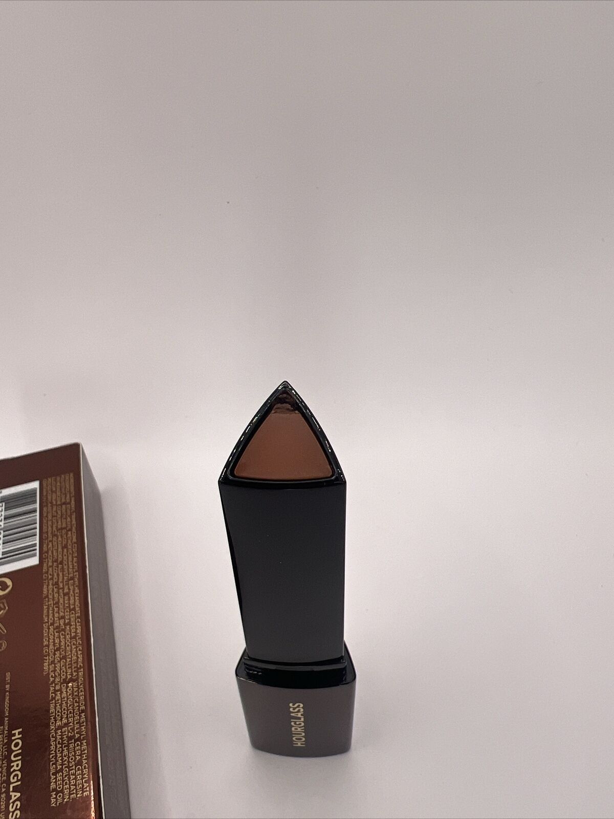 HOURGLASS Vanish Seamless Finish Foundation Stick - Chestnut - 0.25 oz Authentic