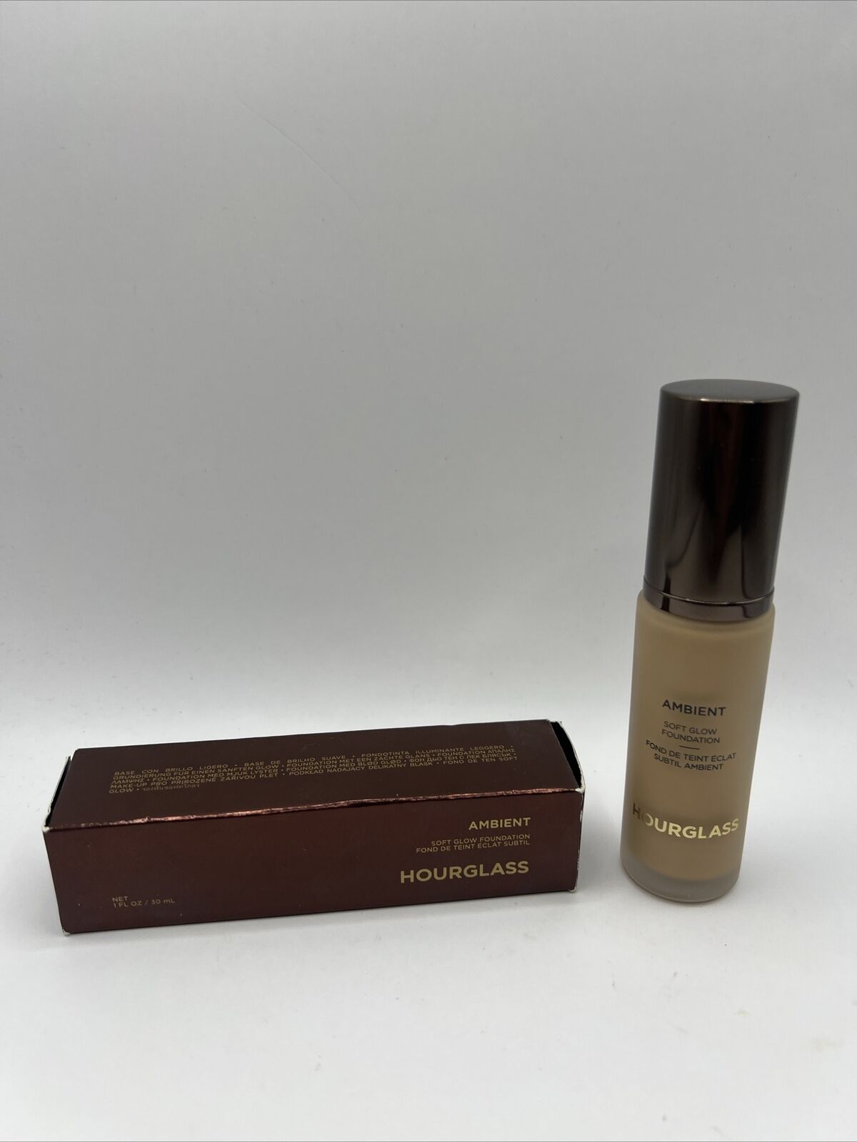 Hourglass Ambient Soft Glow Foundation - (Shade 8) 1 oz / 30mL NEW