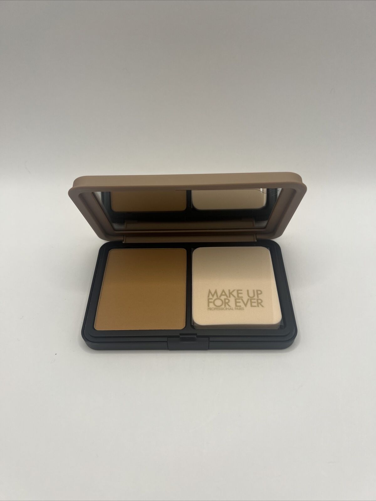 MAKE UP FOR EVER HD Skin Matte Velvet Longwear Blurring Powder Foundation 3N42